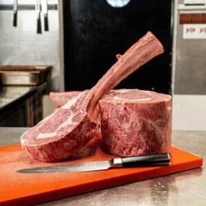 Australsk Wagyu Tomahawk MBS 9+ - 2,5 kg