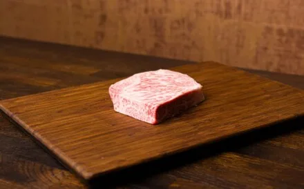 Japansk A5+ Wagyu Striploin MBS 10-12 - 250g